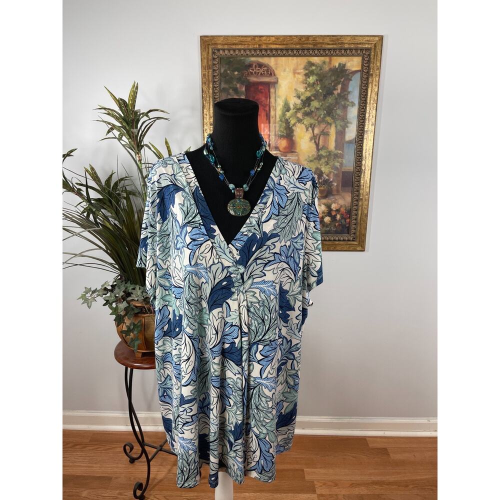 Lane Bryant Blouse Womens‎ 26/28 White Blue Floral V Neck Breezy Tropical Resort